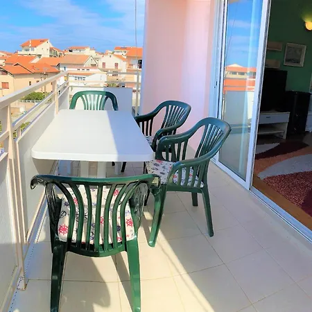 Roko Apartment House Primošten Esterno foto