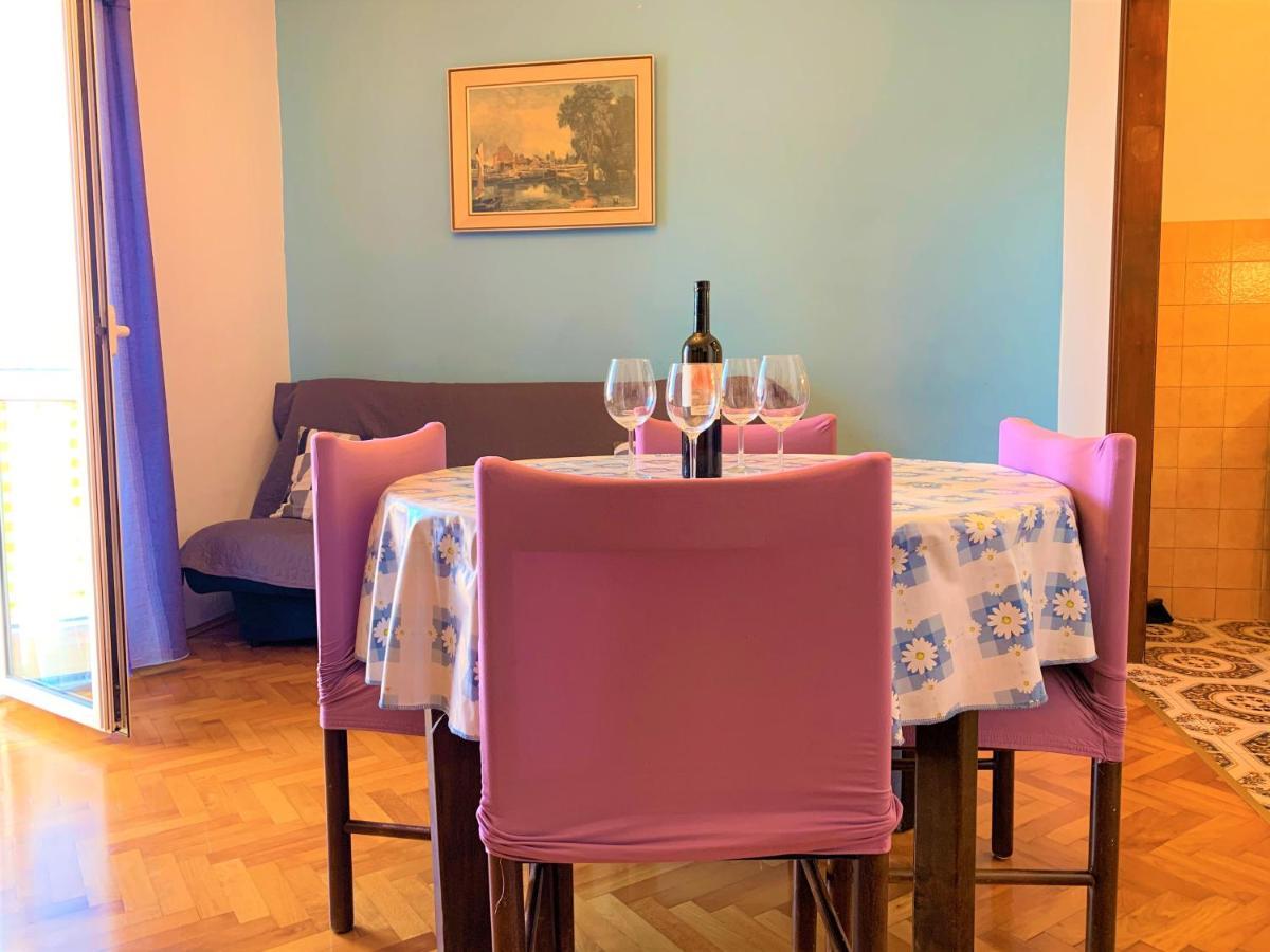 Apartment Roko House Primosten