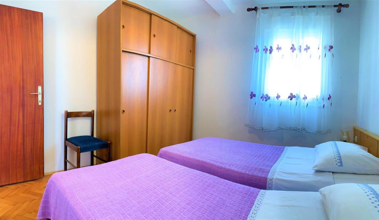 Apartment Roko House Primosten
