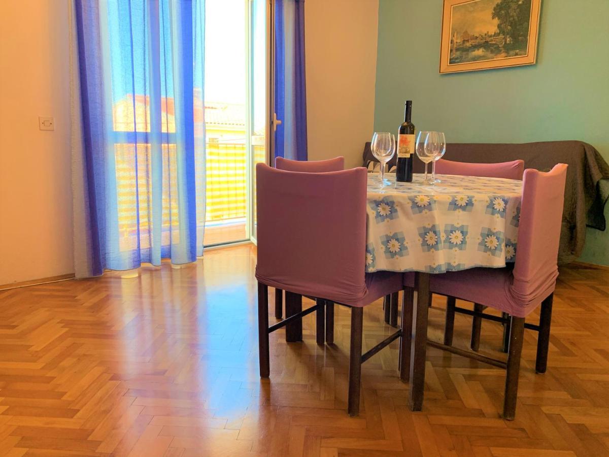 Roko House Apartment *
