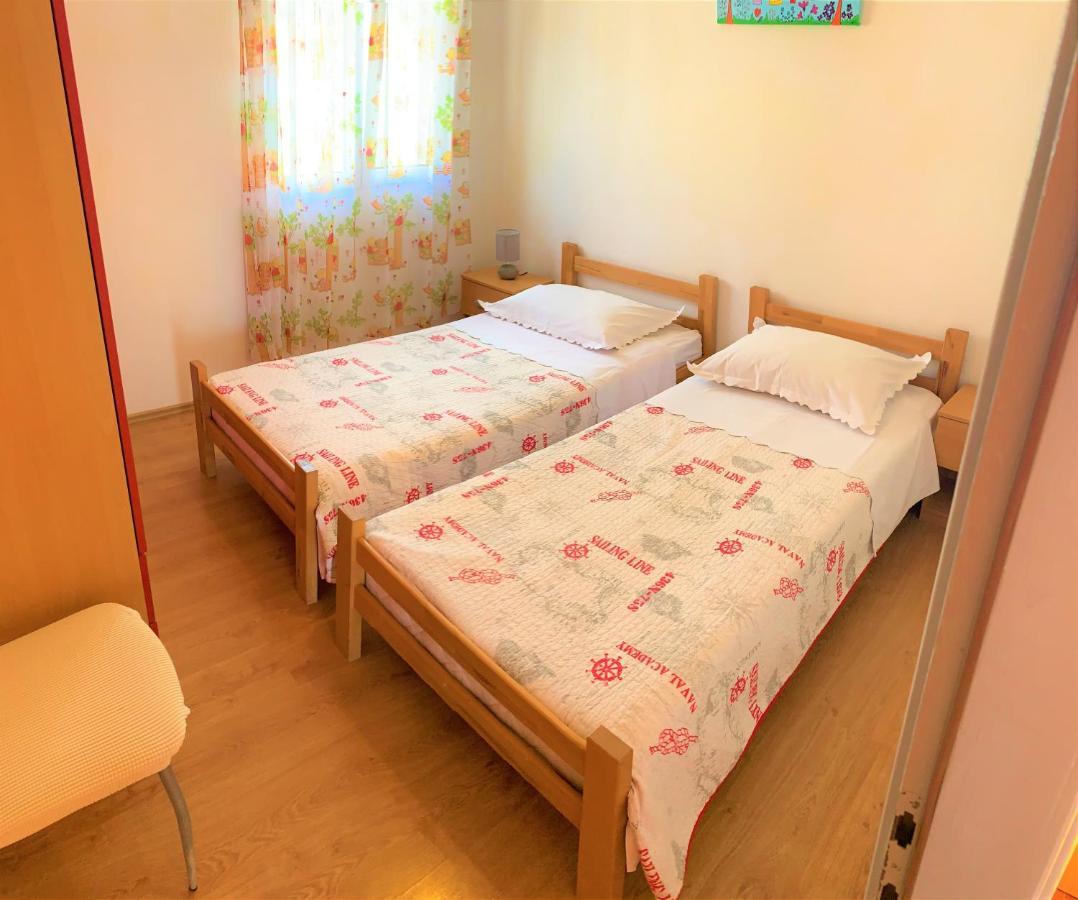 Roko House Apartment *