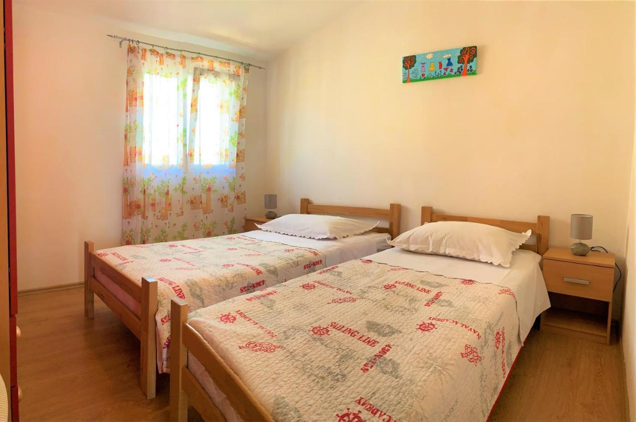 Roko House Apartment *
