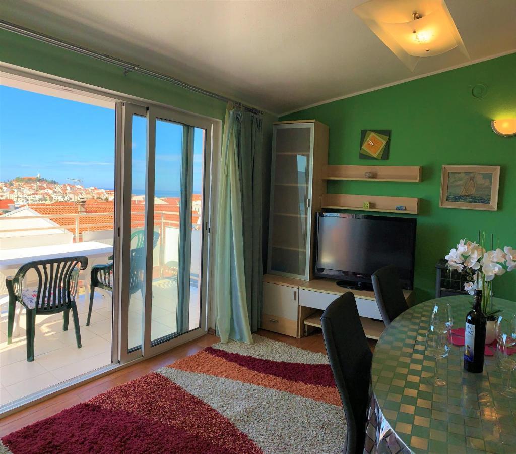 Roko House Apartment *